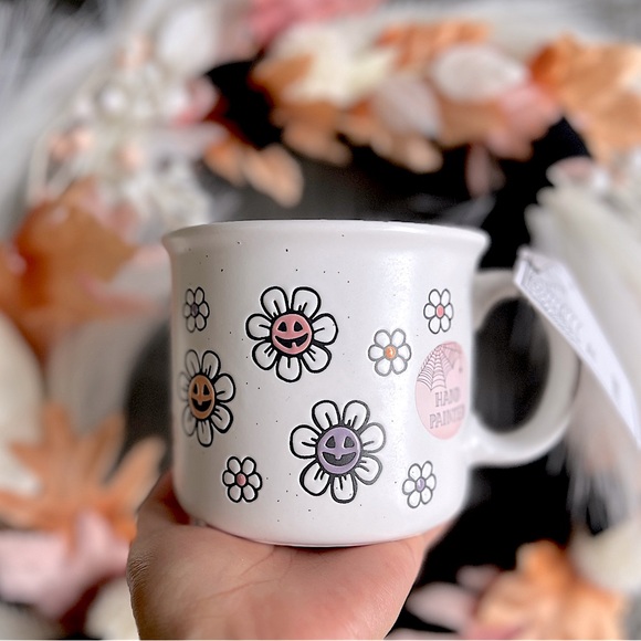 ✨NEW🎃Cobwebs and Cauldrons Daisy Jack o Lantern Pattern Mug🌸 - Picture 1 of 5